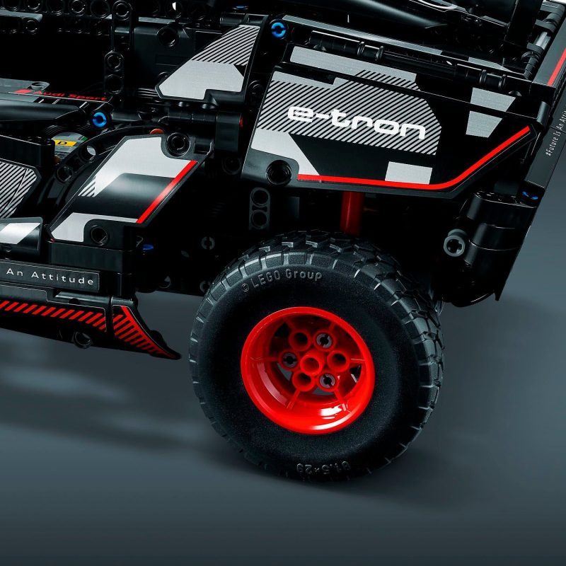 LEGO – Technic Audi RS Q e-tron 42160 - Image 5