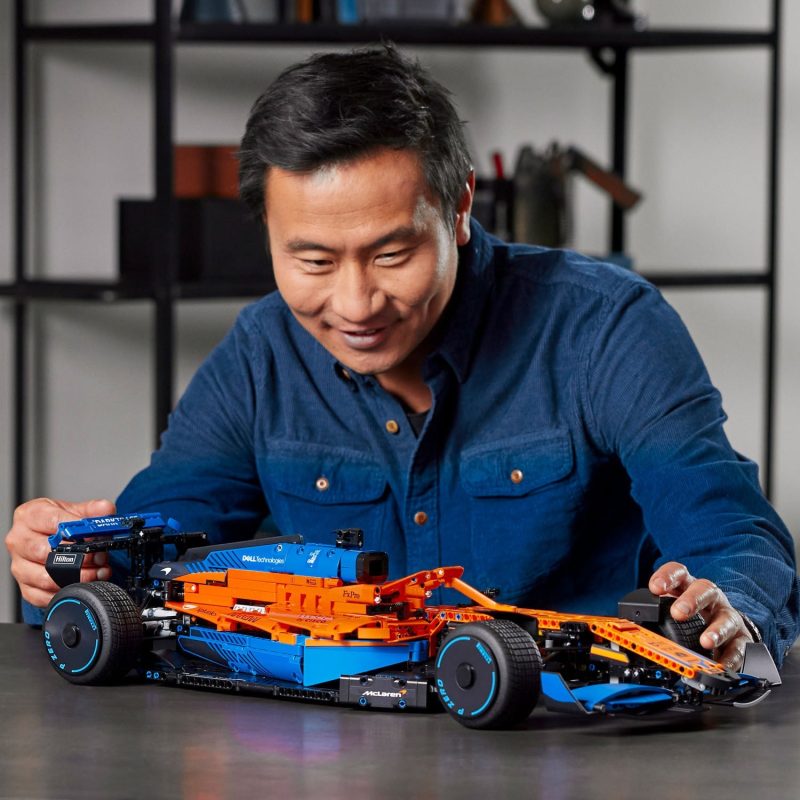 LEGO – Technic McLaren Formula 1 Race Car 42141 Model Building Kit (1,432 Pieces) - Image 2