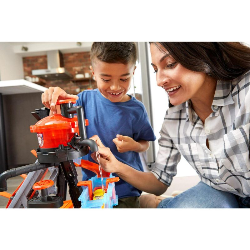 Hot Wheels Ultimate Gator Car Wash Play Set with Color Shifters Car - 图片 4