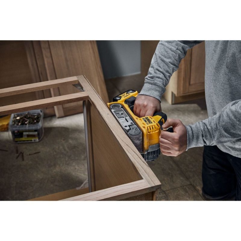 DEWALT XR 20V Max 3′′x21′′ Belt Sander DCW220B from DEWALT - Image 4
