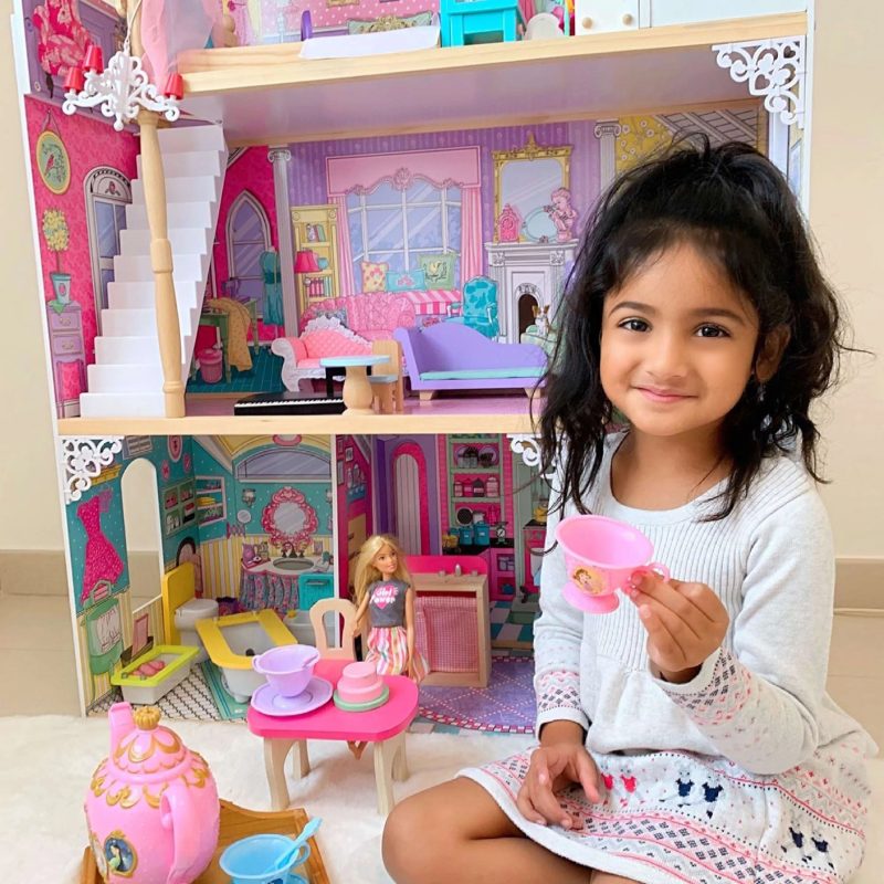 KidKraft Annabelle Wooden Dollhouse with Elevator, 17 Accessories - Image 7