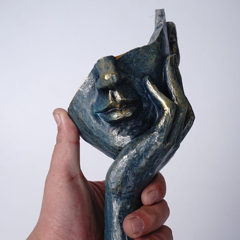 Abstract Retro Thinker Sculpture - Image 8