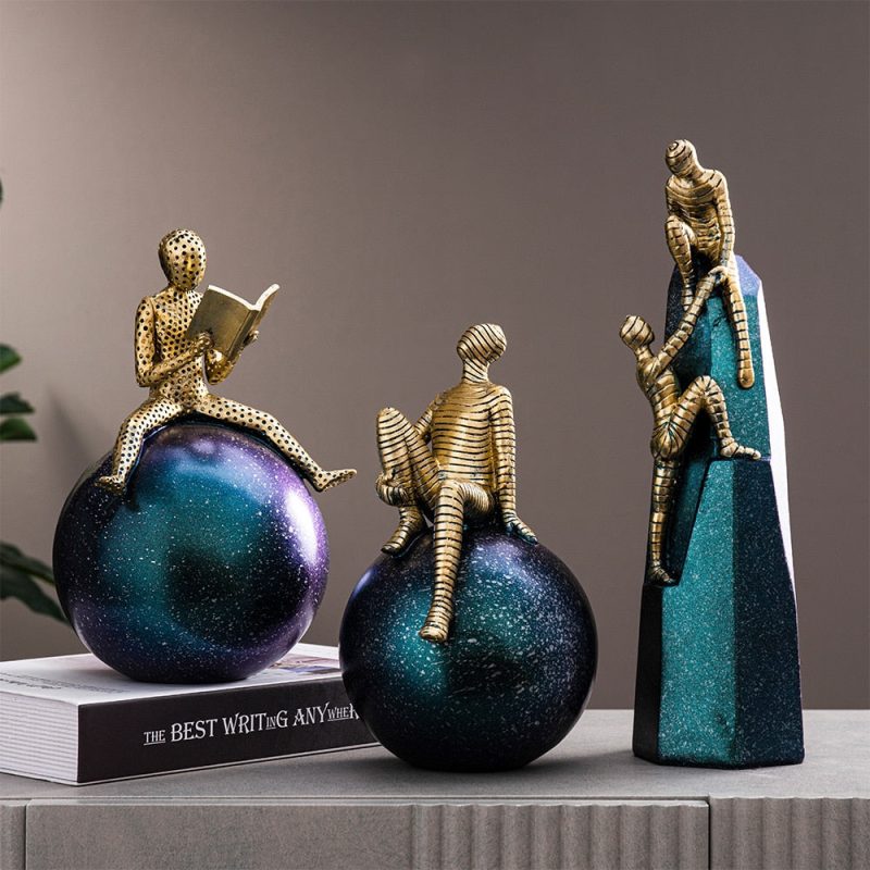 Abstract Explorer Sculpture - Image 3