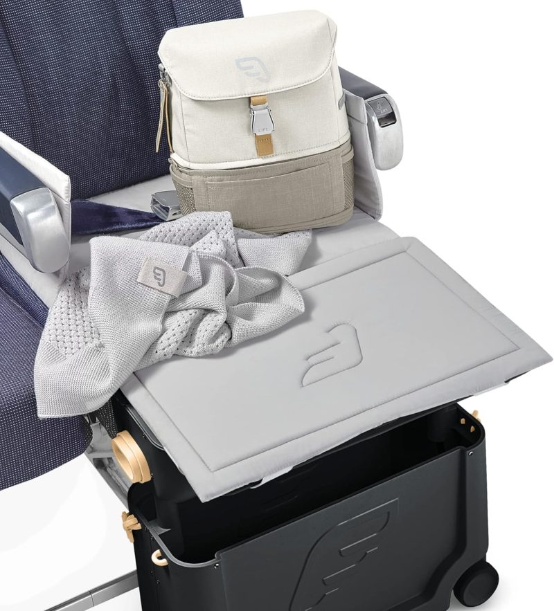 JetKids by Stokke Travel Bundle - Includes Kid Ride-On Suitcase & In-Flight Bed + Crew BackPack - Best for Ages 3-7 - 图片 9