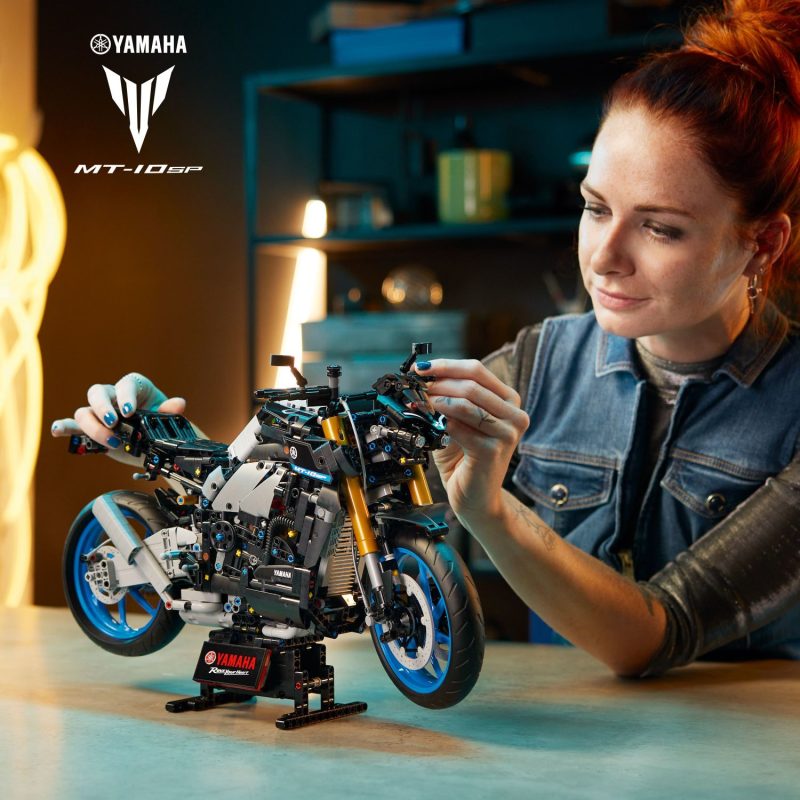 LEGO – Technic Yamaha MT-10 SP 42159 - Image 5