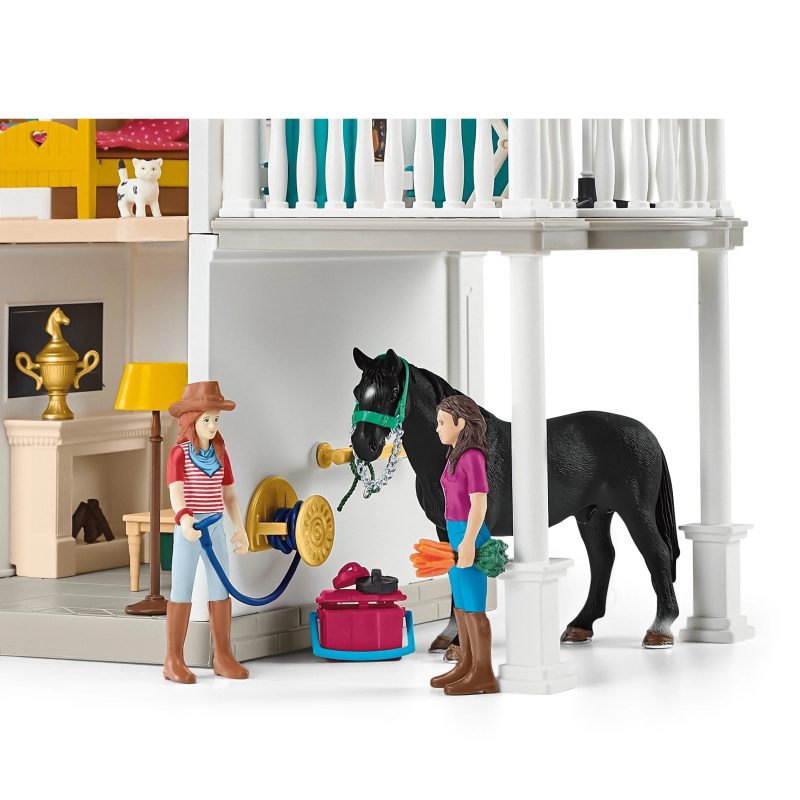 Schleich �C Horse Club: Lakeside Country House & Stable with Accessories, 192 Pcs - Image 5