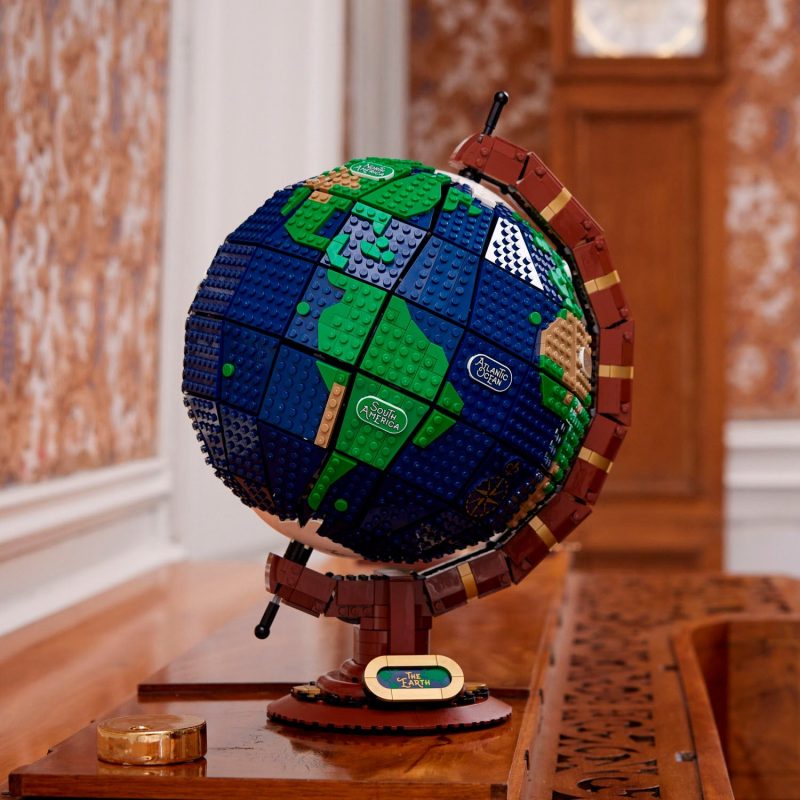 LEGO – Ideas The Globe 21332 Toy Building Kit (2,585 Pieces) - Image 6