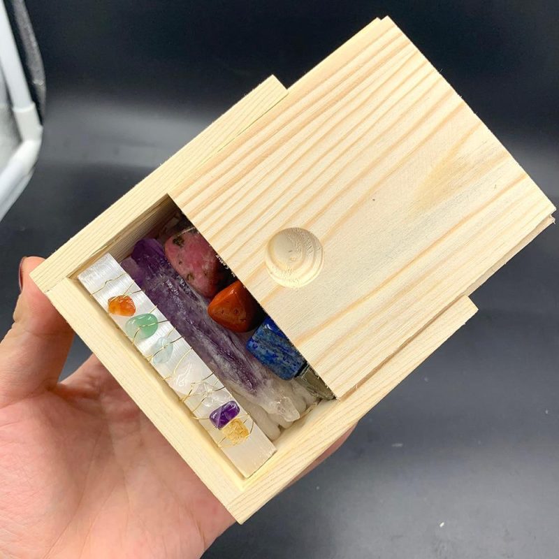 10 Healing Crystals In a Box - Image 3
