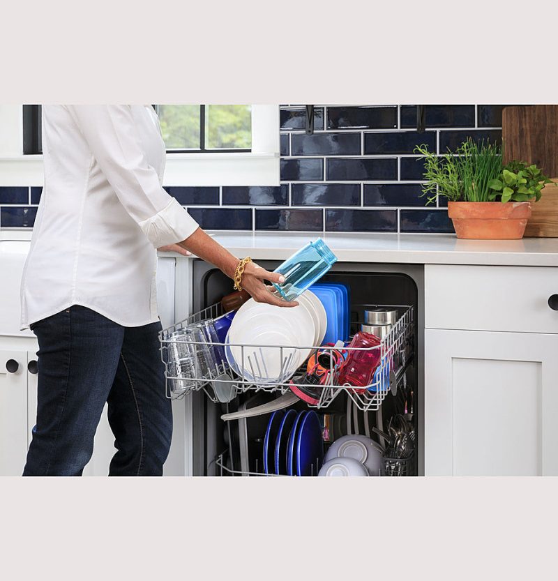 GE – Front Control Built-In Dishwasher with 55 dBA – Stainless steel - Image 10