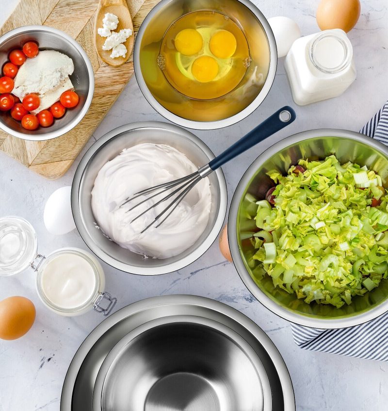 14 Pieces Stainless Steel Mixing Bowls With Measuring Cups and Spoons - Image 3