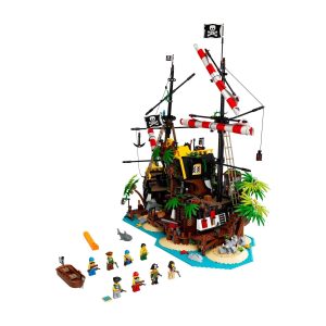 LEGO Pirates of Barracuda Bay 21322 Building Set (2545 Pieces)