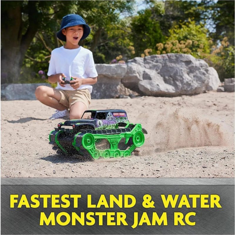 Monster Jam Remote Control Grave Digger Trax - Image 15