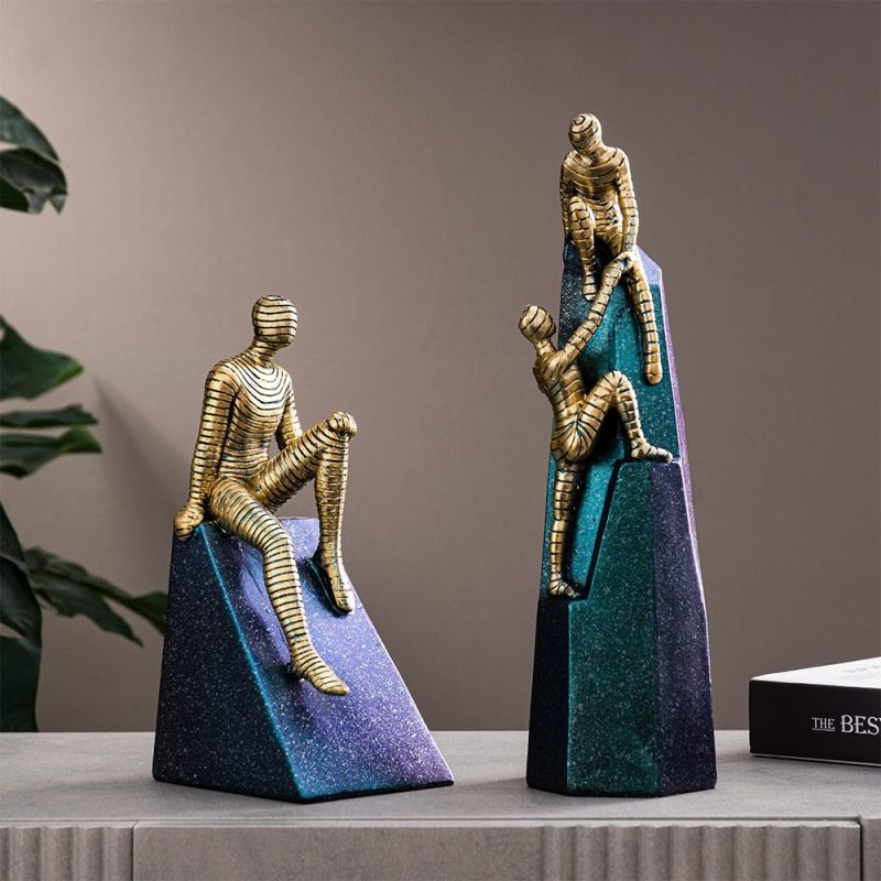 Abstract Explorer Sculpture - Image 4