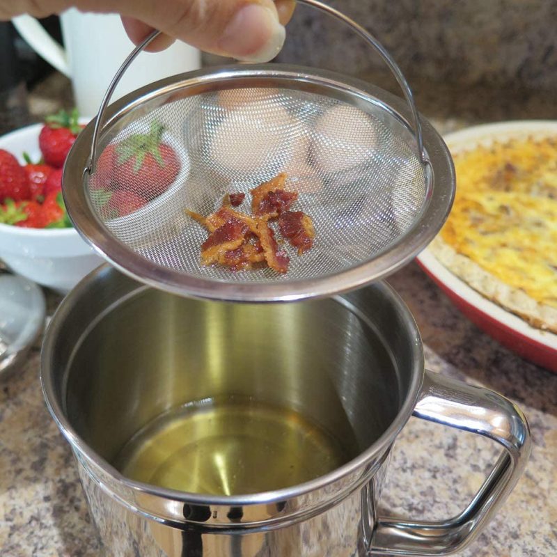 5-Cup Oil Strainer/ Grease Container with Easy-Grip Handle - Image 4