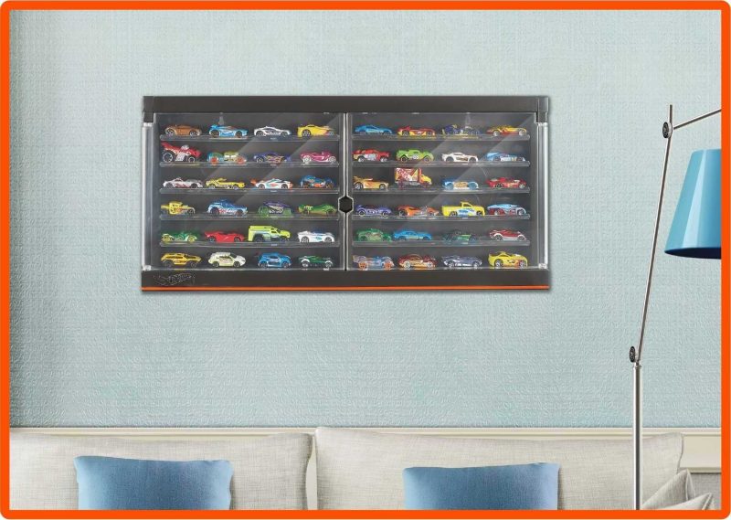 Hot Wheels Display Case with Exclusive Mercedes-Benz 190E 1:64 Scale Sports Car - 图片 4