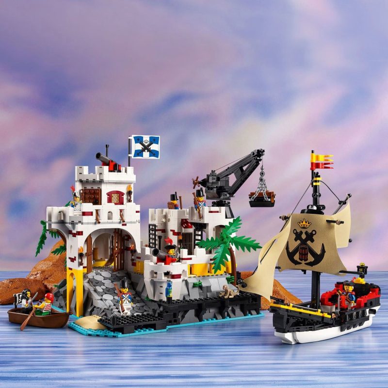LEGO – Icons Eldorado Fortress with Pirate Ship Building Kit 10320 - Image 2