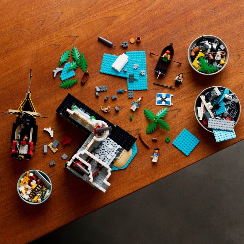 LEGO – Icons Eldorado Fortress with Pirate Ship Building Kit 10320 - Image 5