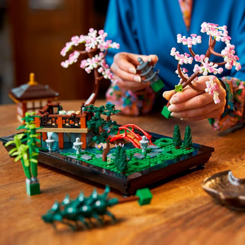 LEGO – Icons Tranquil Garden Adult Building Kit 10315 - Image 5