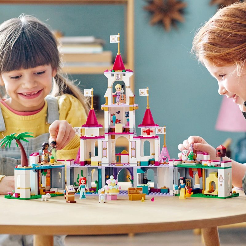 LEGO Disney Princess Ultimate Adventure Castle Building Toy, Build a Toy Disney Castle, Includes 5 Disney Princess Mini-Dolls, Ariel, Rapunzel and Snow White, Disney Gift for Boys and Girls, 43205 - Image 7