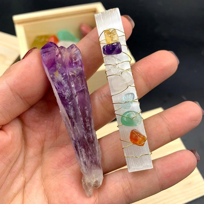 10 Healing Crystals In a Box - Image 5