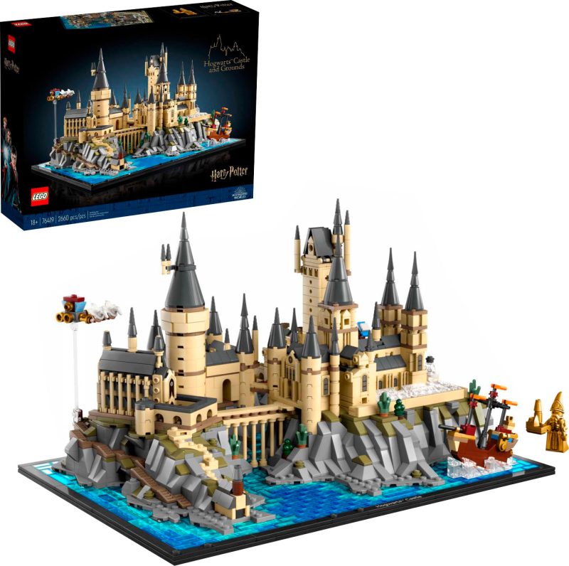 LEGO – Harry Potter Hogwarts Castle and Grounds Wizarding Building Set 76419