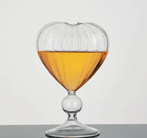 2 Pcs Creative Funky Unique Designed Bird Woman Heart Globe Light bulb Valentine Cocktail Martini Wine Champagne Liquor Glasses