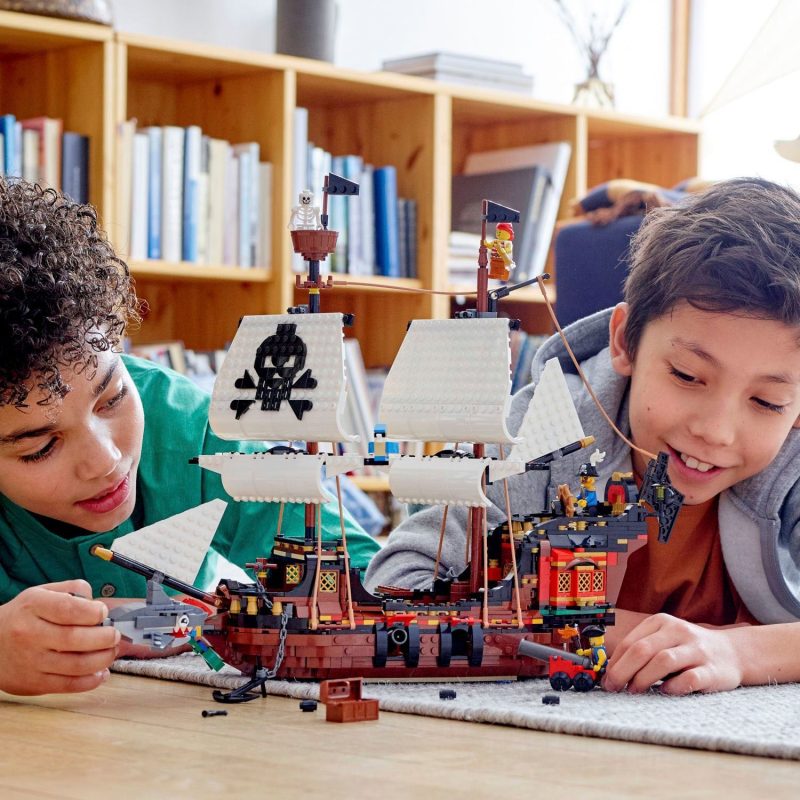 LEGO – Creator 3in1 Pirate Ship 31109 - Image 2