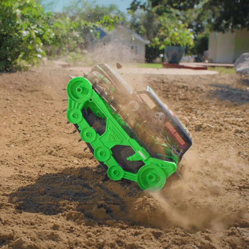 Monster Jam Remote Control Grave Digger Trax - Image 10