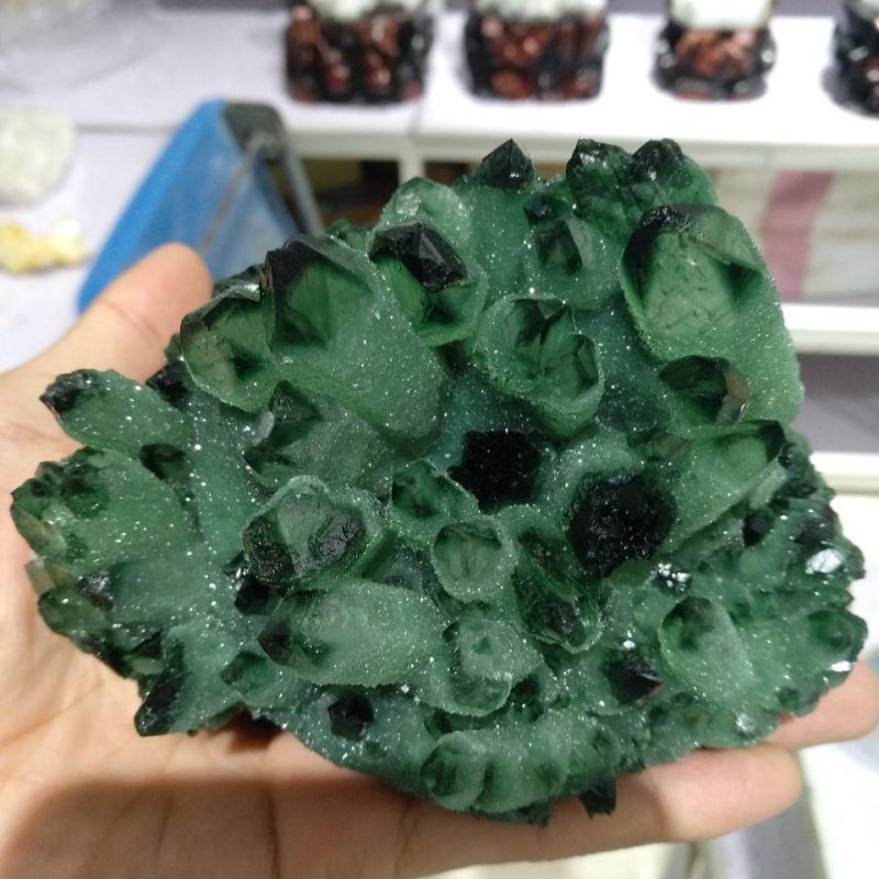680g Green Phantom Quartz Crystal - Image 7