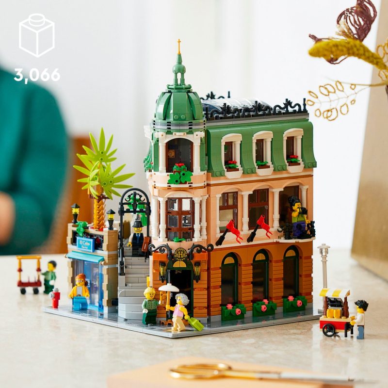 LEGO – Icons Boutique Hotel 10297 - Image 3