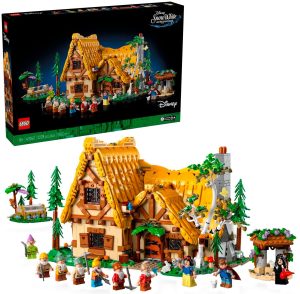 LEGO – Disney Snow White and the Seven Dwarfs’ Cottage Build and Display Set 43242