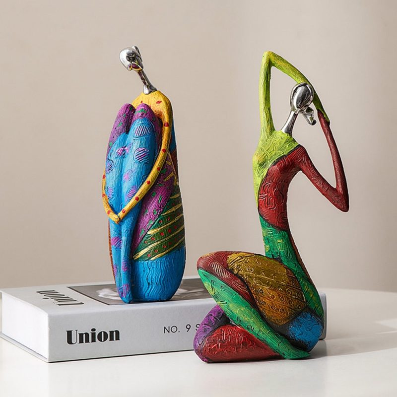 Abstract Cultural Woman Sculpture - Image 5